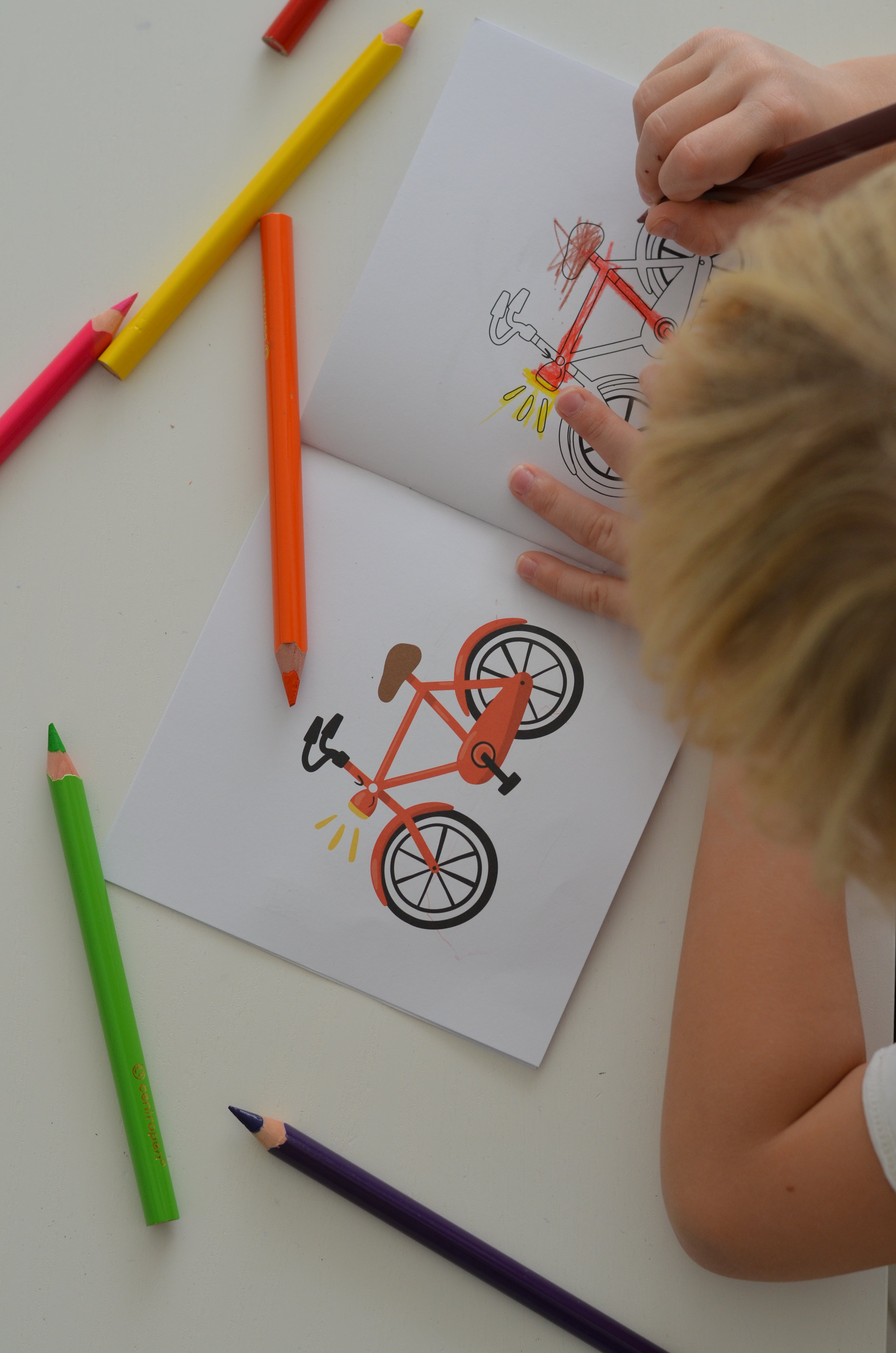 Színező oldalak Járművek